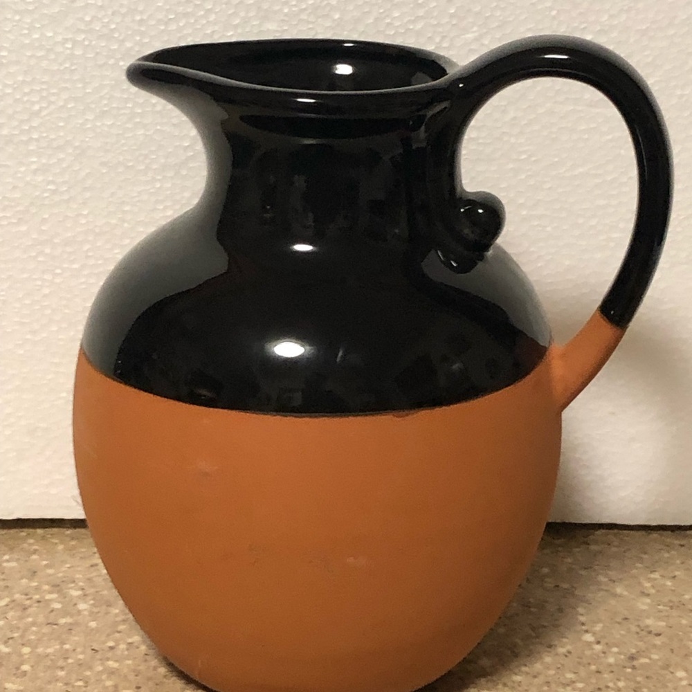 Stoneware Pitcher Two-Tone Pitcher/Jug/Vase in Black and Terracotta 8.5”